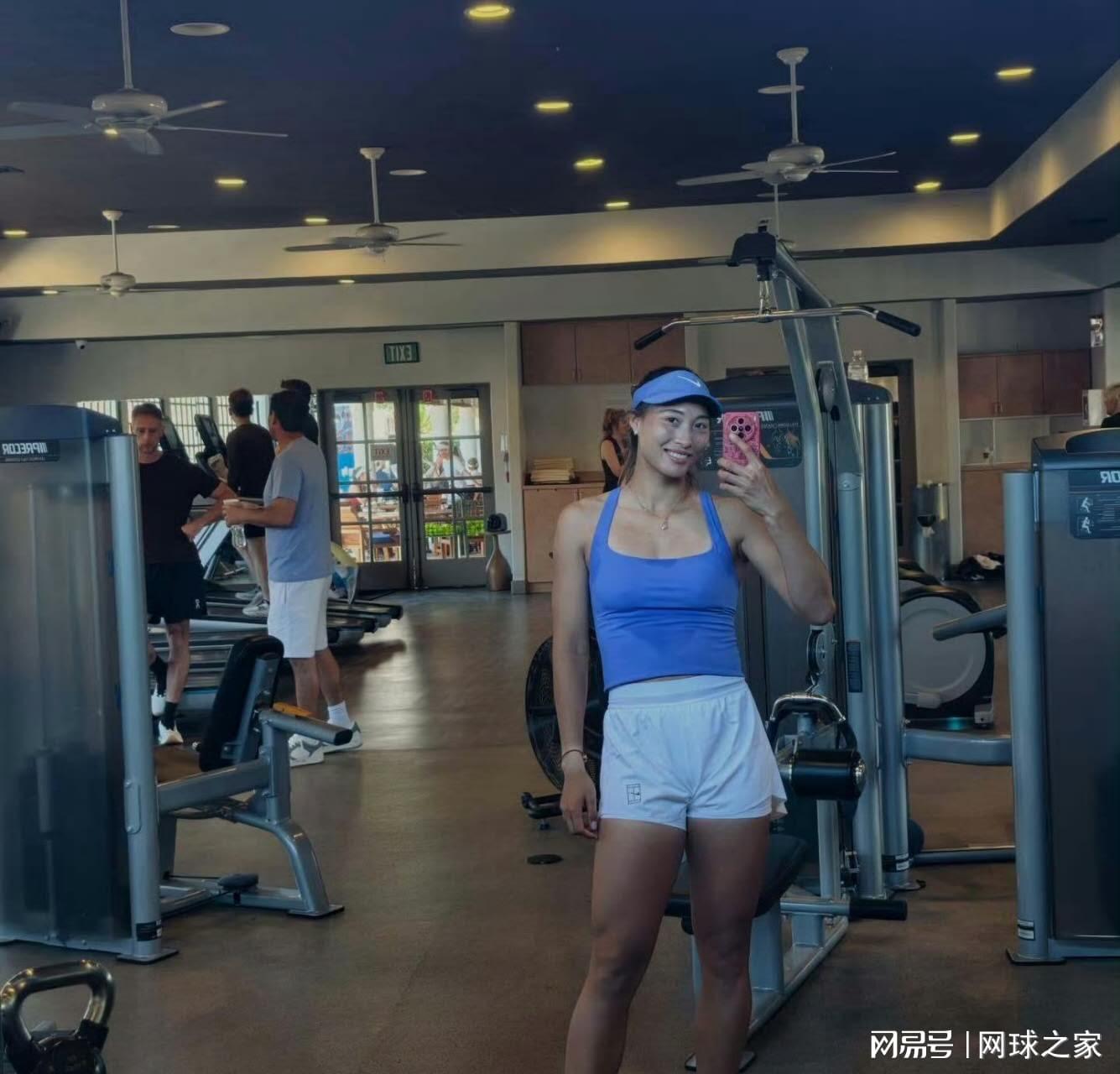 kaiyun sports-郑钦文晒照新教练技改,外媒称其剑指法网阳光双赛成绩是合作关键